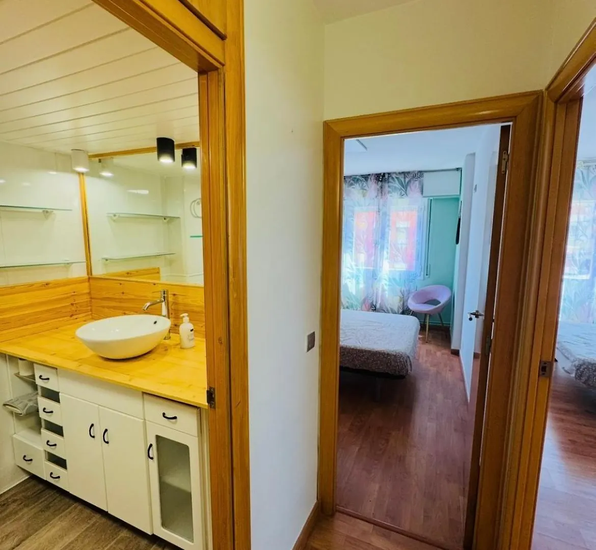 Piso Shic De Playa Fenals Con Terraza Y Piscina Apartment Lloret de Mar