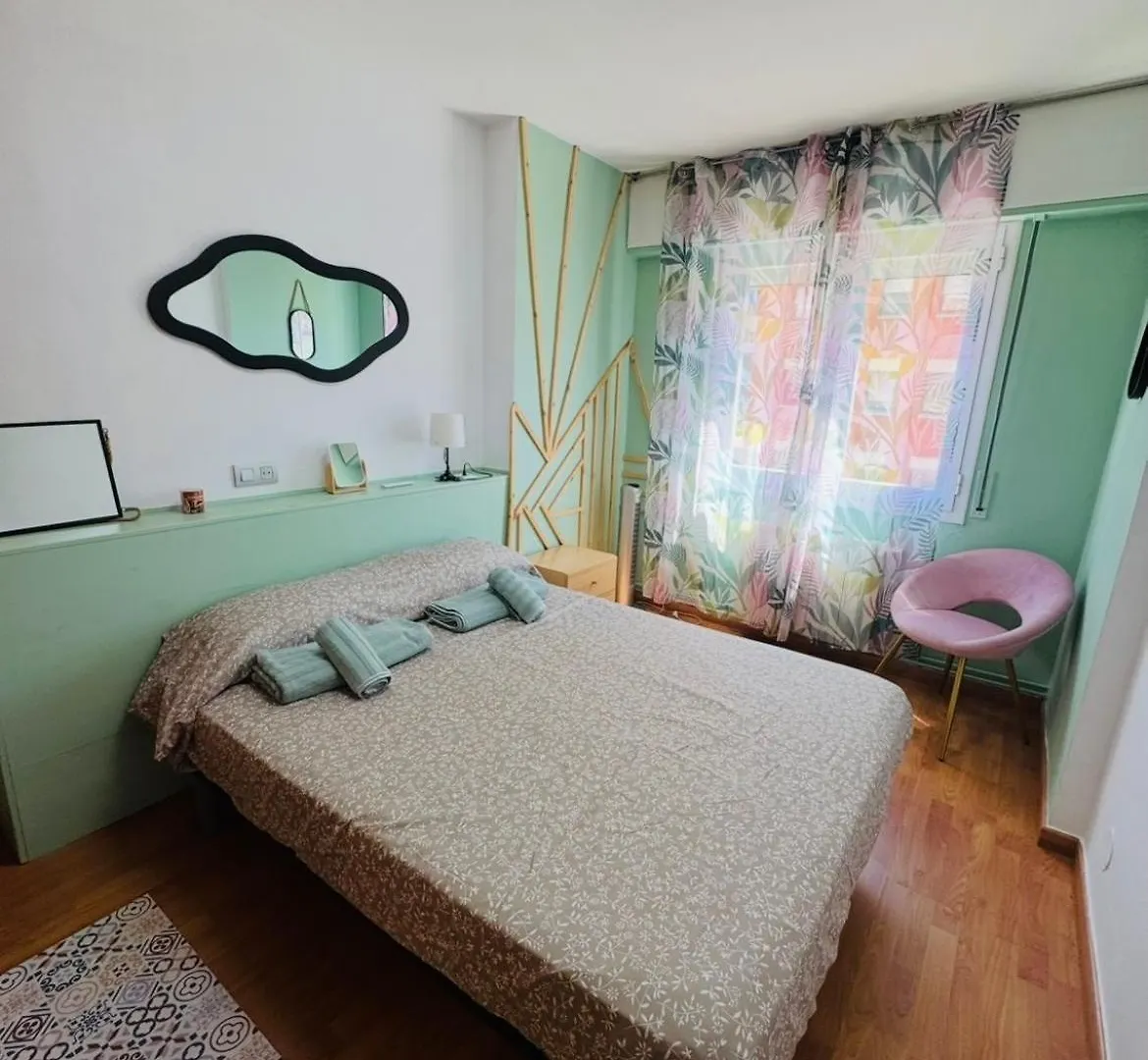 Piso Shic De Playa Fenals Con Terraza Y Piscina Apartment Lloret de Mar