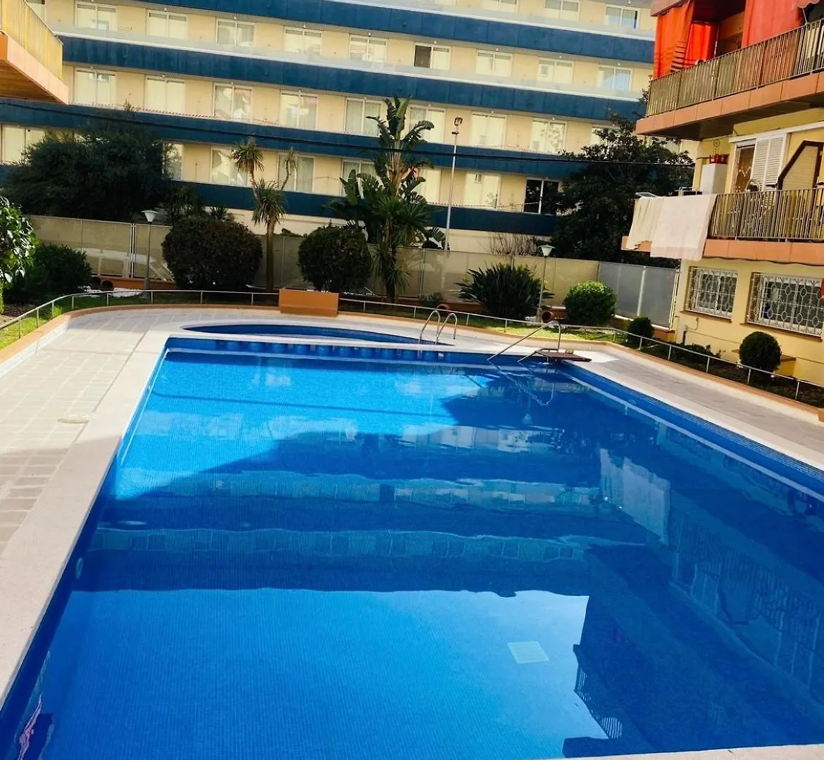 Piso Shic De Playa Fenals Con Terraza Y Piscina Apartment Lloret de Mar