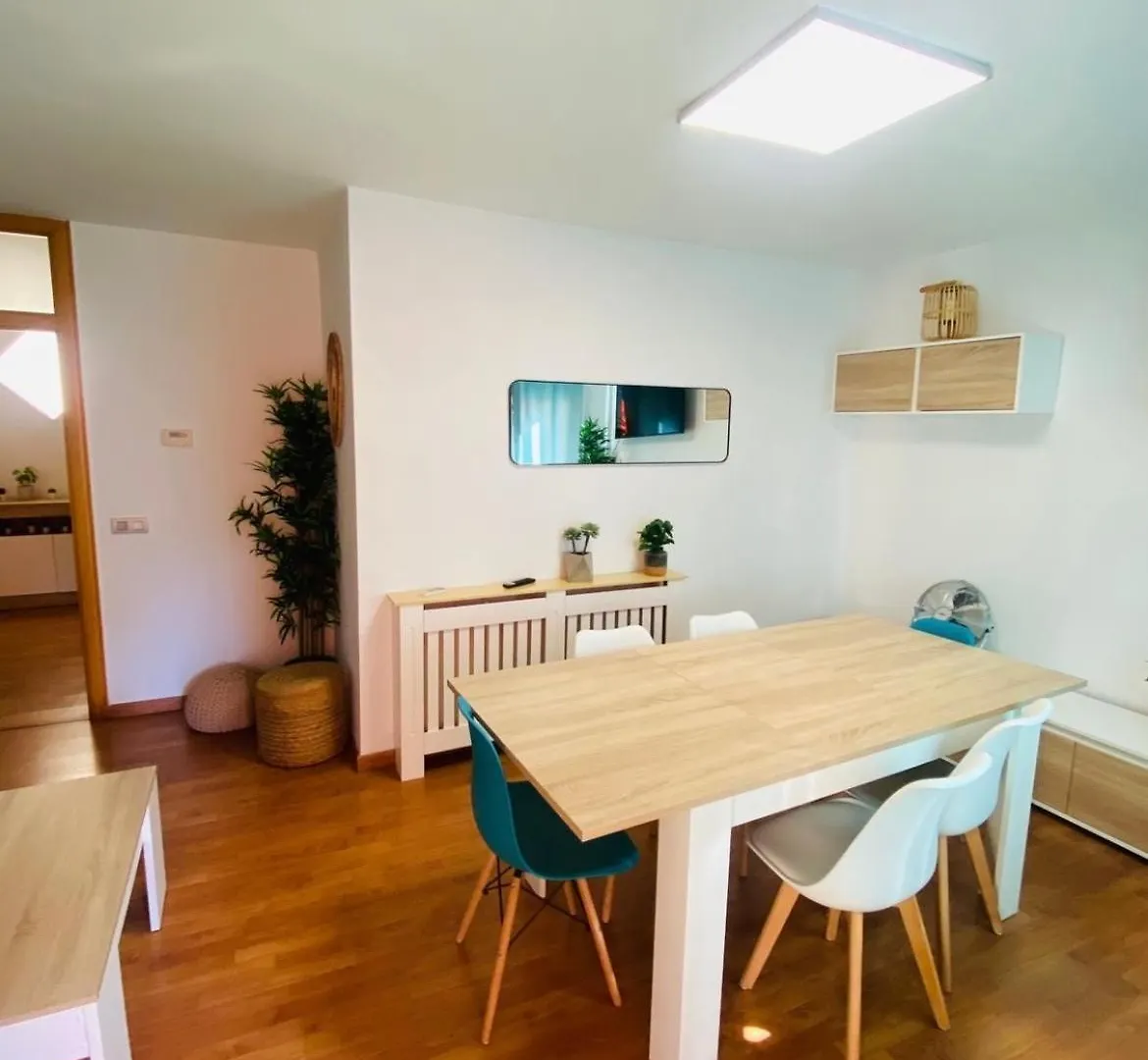 Piso Shic De Playa Fenals Con Terraza Y Piscina Apartment Lloret de Mar