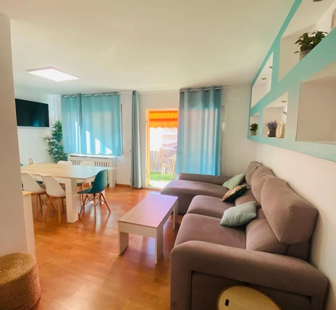 Piso Shic De Playa Fenals Con Terraza Y Piscina Apartment Lloret de Mar 0*,  Spain